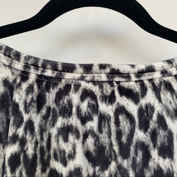 Nicole Miller Leopard Print Long Sleeve Top Sz XL - Picture 7 of 8